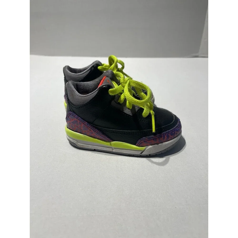 Jordan 3 Retro 832033-039 Black/Atomic Red/Cement Grey/Volt Size 5C